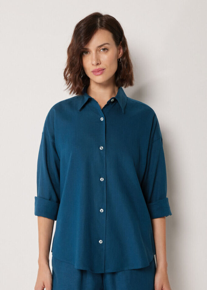 Cropped Linen and Viscose Shirt Cropped Linen and Viscose Shirt