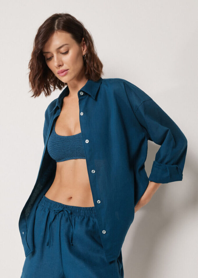 Cropped Linen and Viscose Shirt Cropped Linen and Viscose Shirt