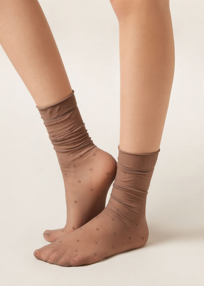 Dotted Sheer Socks