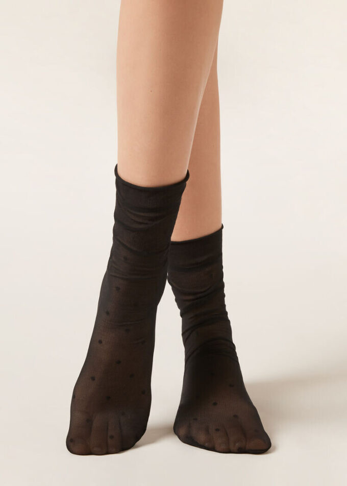 Dotted Sheer Socks