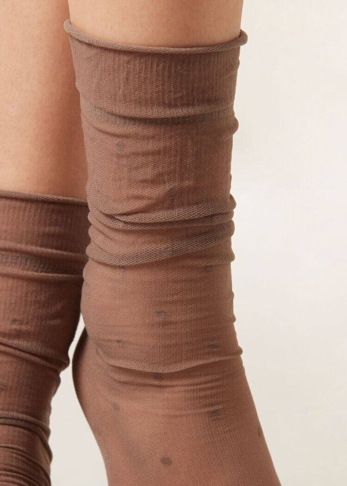 Dotted Sheer Socks