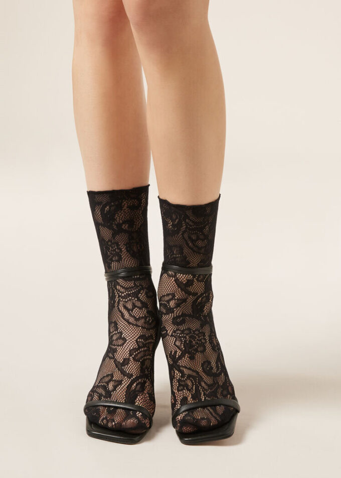 Floral Lace Socks