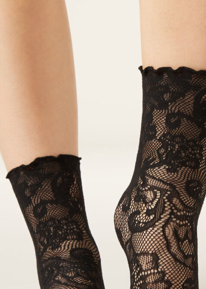Floral Lace Socks