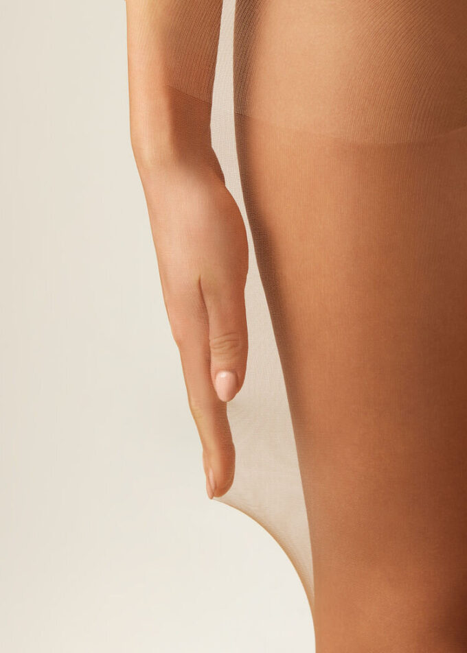 Nude Feeling 20 Denier Sheer Tights Nude Feeling 20 Denier Sheer Tights