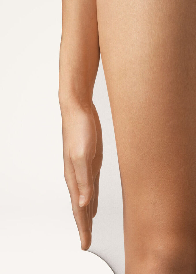Sheer Matte Resistant 8 Denier Tights