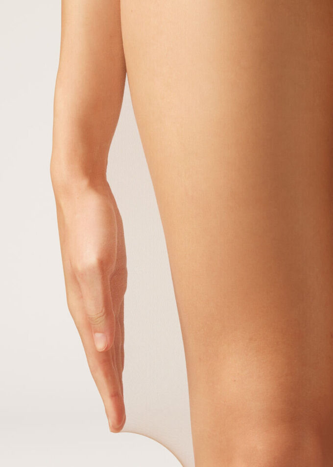 Sheer Matte Resistant 8 Denier Tights
