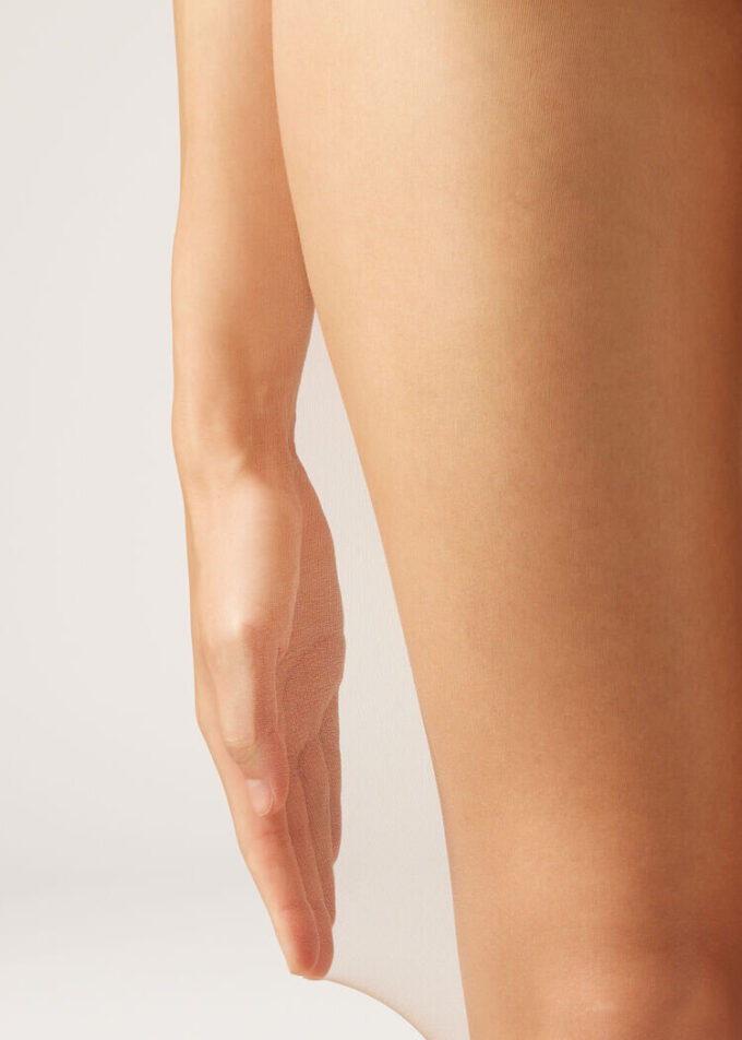 Sheer Matte Resistant 8 Denier Tights