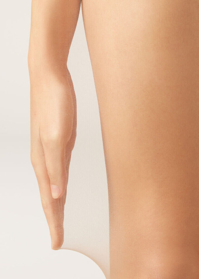 Sheer Matte Resistant 8 Denier Tights