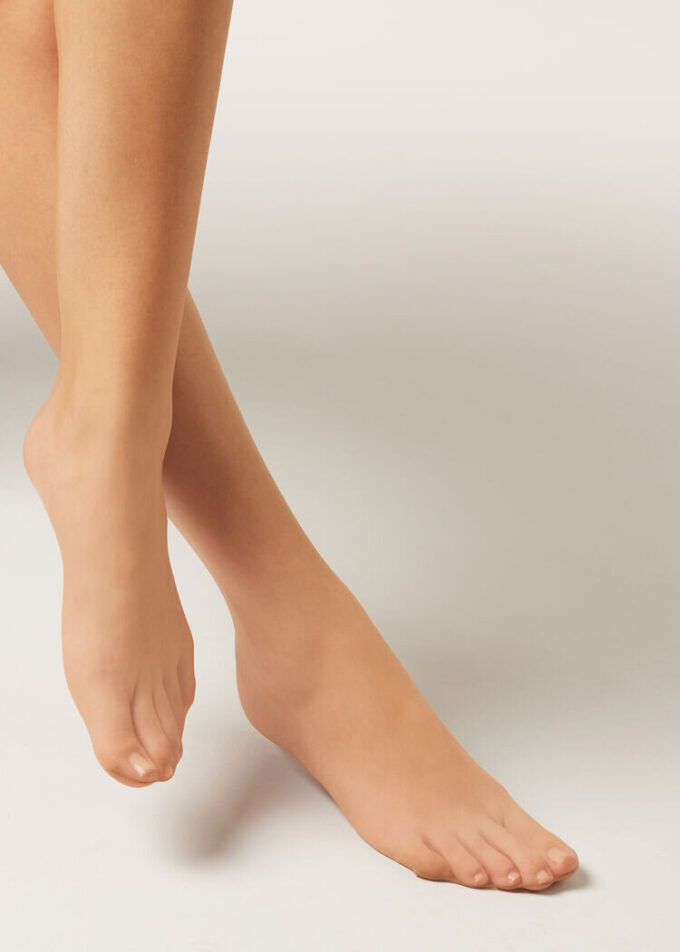 Sheer Matte Resistant 8 Denier Tights